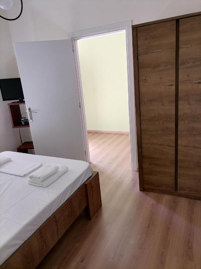 利迈纳里亚D House公寓 外观 照片